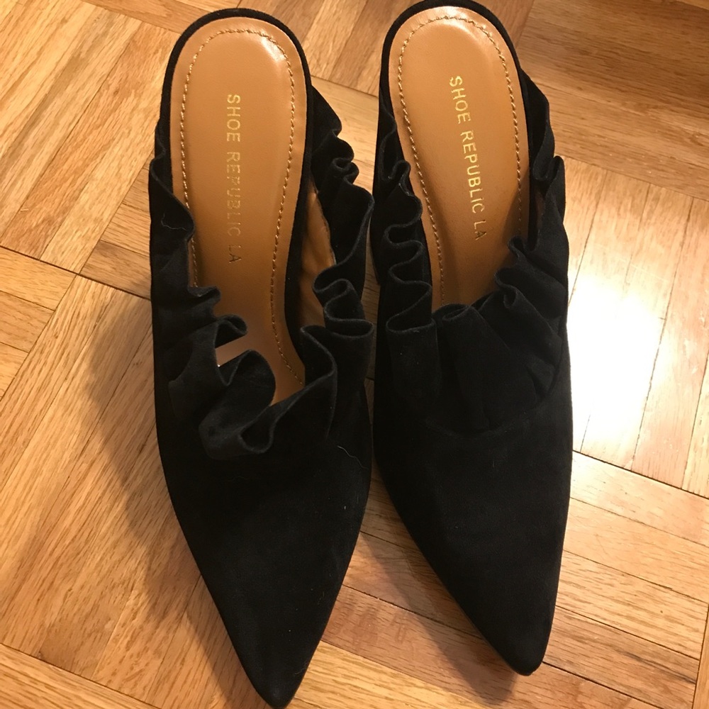 🚫SOLD🚫 Shoe Republic LA Jolanta Heels